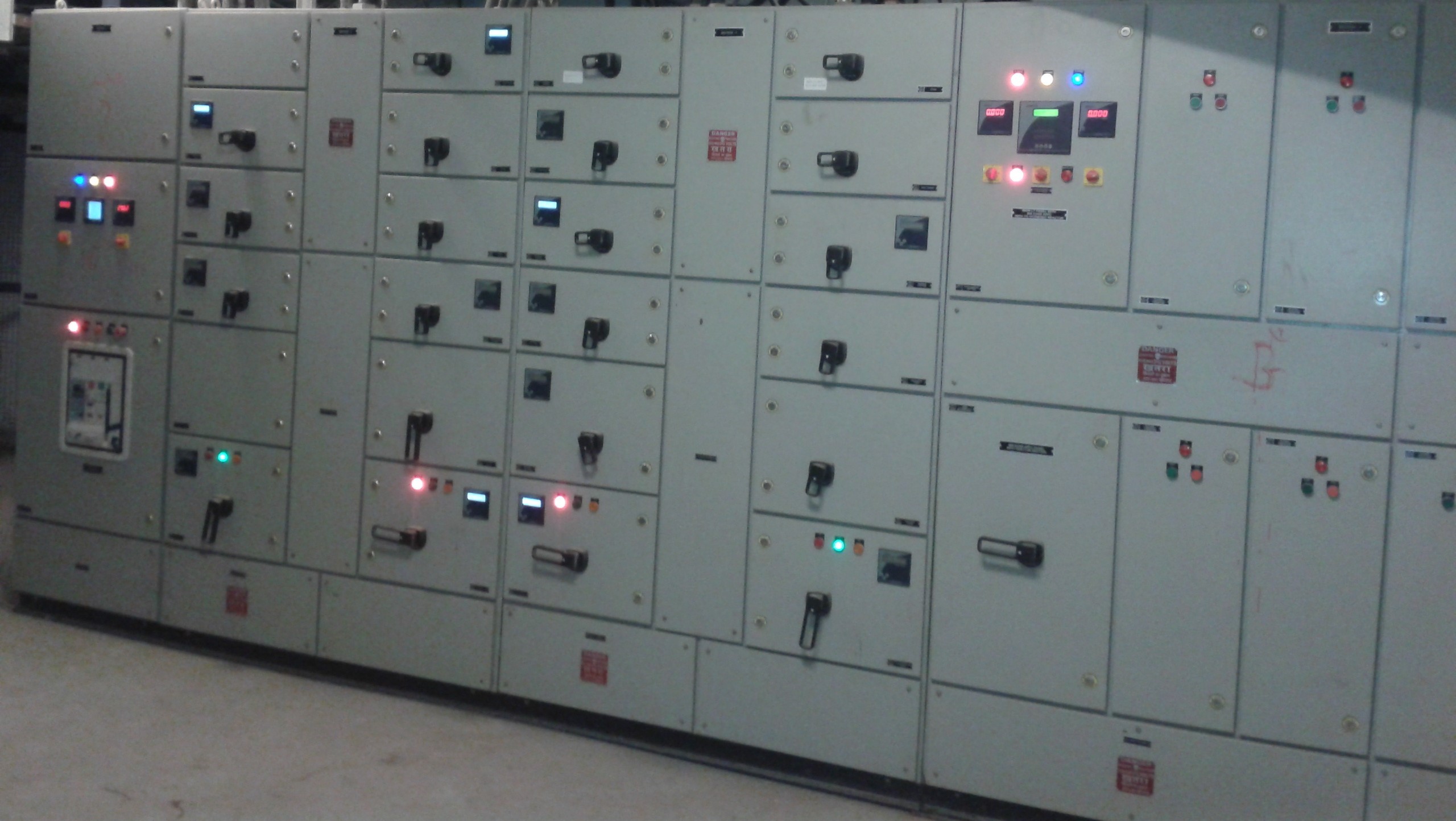 Main LT Panel